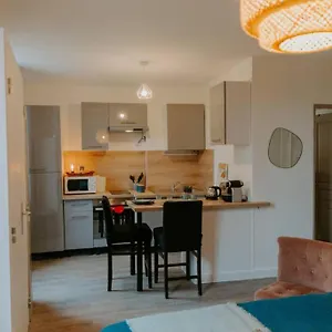 Appartement Les Berges Du Roubion Studio Cosy Climatise, Montélimar